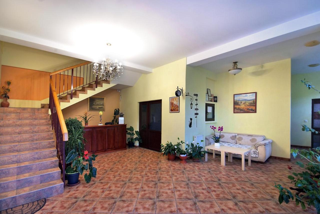 Pensiunea Poiana Verde Slănic-Moldova エクステリア 写真